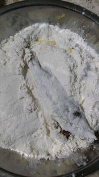 美味的油炸小黄鱼做法图解5)