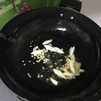 外酥里嫩麻辣牙签肉做法图解9)