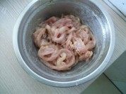 四季豆炒肉丝做法图解1)
