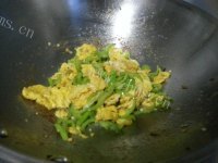 家常菜尖椒鸡蛋做法图解7)