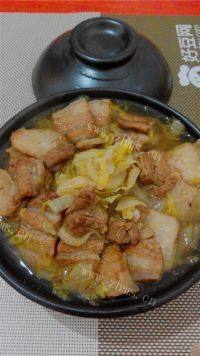 东北五花肉炖酸菜