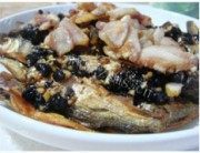 自制豆豉蒸鱼仔干做法图解3)