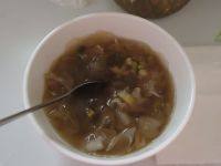 生津解渴银耳绿豆汤