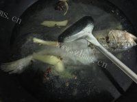 口感极佳的酱烧黄花鱼做法图解3)