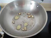 鸭血油豆腐粉丝汤做法图解4)
