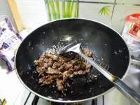 美味的香辣牙签肉做法图解17)