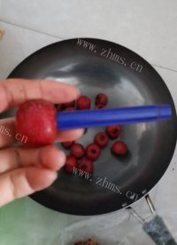 色泽鲜亮的山楂糕做法图解1)
