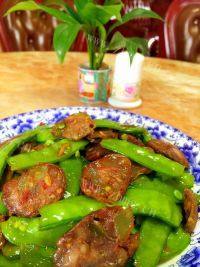 家常菜荷兰豆炒腊肠