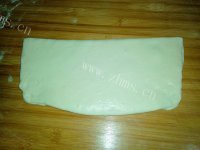 美味可口的牛奶银丝花卷做法图解5)