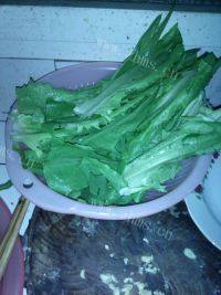 甘脆的蒜香油麦菜做法图解1)