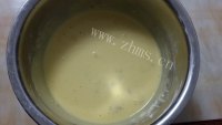 可口蜜枣戚风蛋糕做法图解8)