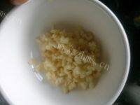 家常菜蒜泥菠菜做法图解1)