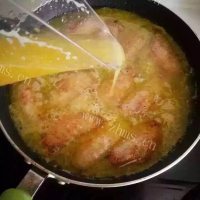 美味的菠萝鸡翅做法图解4)