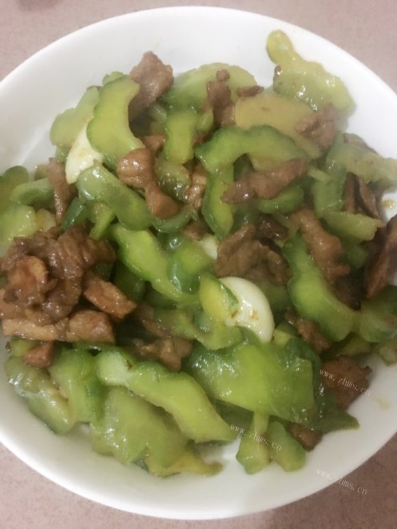 可口的苦瓜炒肉