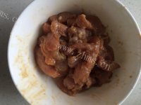 珍馐美味的青椒炒肉做法图解2)