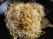 美味的卤面条做法图解8)
