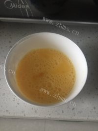 西红柿炒鸡蛋做法图解2)