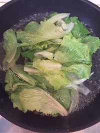 家常菜白灼生菜做法图解5)