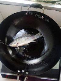 豆瓣鲫鱼汤做法图解3)