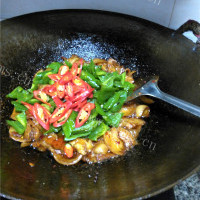 香飘十里的青椒回锅肉的做法图解十