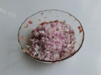 回味无穷的洋葱牛肉饼做法图解5)