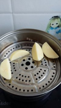 香脆的培根可乐饼做法图解1)