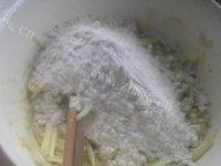 香醇的西葫芦鸡蛋饼做法图解8)