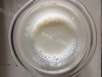 香气浓郁的自制酸奶做法图解3)