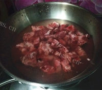 好吃的冬瓜海带排骨汤的做法图解二