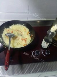 诱人的酸辣土豆丝做法图解5)