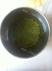 美味的百合绿豆汤做法图解2)