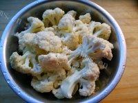 诱人的菜花炒肉片做法图解1)