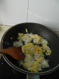 家常火腿炒饭做法图解4)