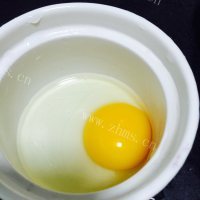 美味的蛋炒饭做法图解3)