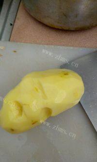 家常菜土豆炖五花肉做法图解1)