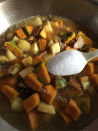 家常菜南瓜炖土豆做法图解14)