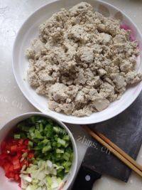 家常菜鸡刨豆腐做法图解2)