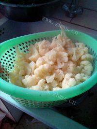 色味俱佳的素炒花菜做法图解5)