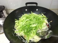 家常菜芹菜土豆丝做法图解4)