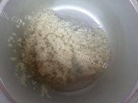 简单版皮蛋瘦肉粥做法图解4)