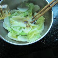 凉拌白菜做法图解9)