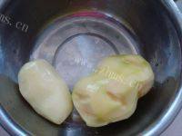 美味的煎土豆饼做法图解1)