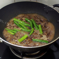 美味鲜香的韩式酱牛肉做法图解6)