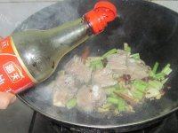 「DIY美食」萝卜排骨汤做法图解6)