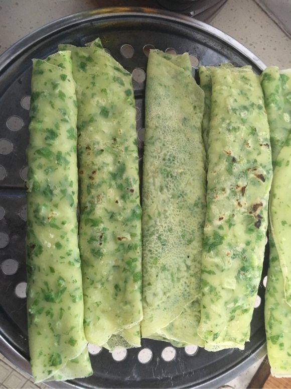 香喷喷的白菜鸡蛋饼