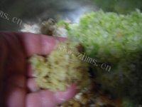 诱人的素饺子做法图解2)