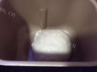诱人的蛋黄酥做法图解14)
