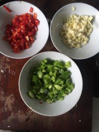 美味炒臭豆腐做法图解1)