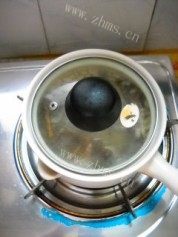 玉竹沙参炖乳鸽做法图解9)