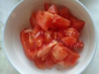 营养的西红柿豆面疙瘩汤的做法图解二